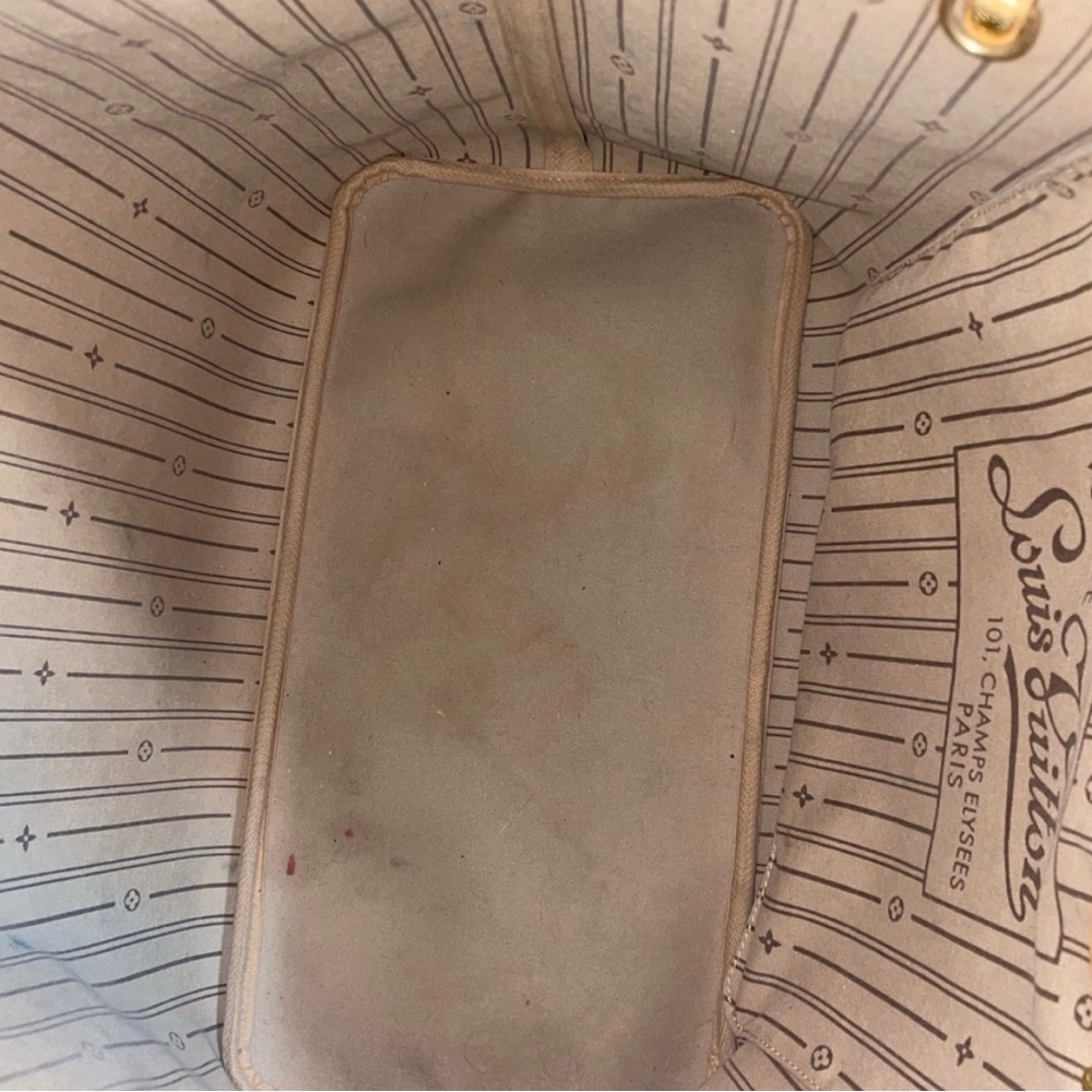 Louis Vuitton GM Never full - Picture 13 of 16
